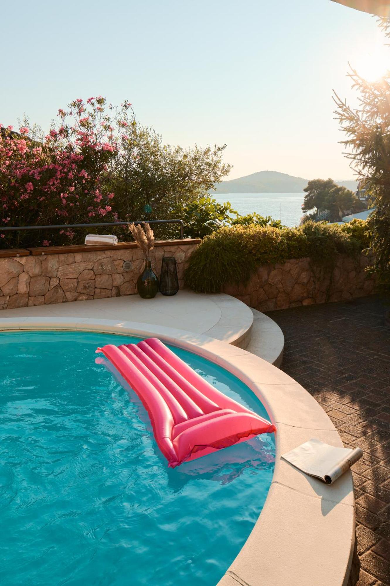 Luxurious City Retreat With Pool Sibenik Exterior photo