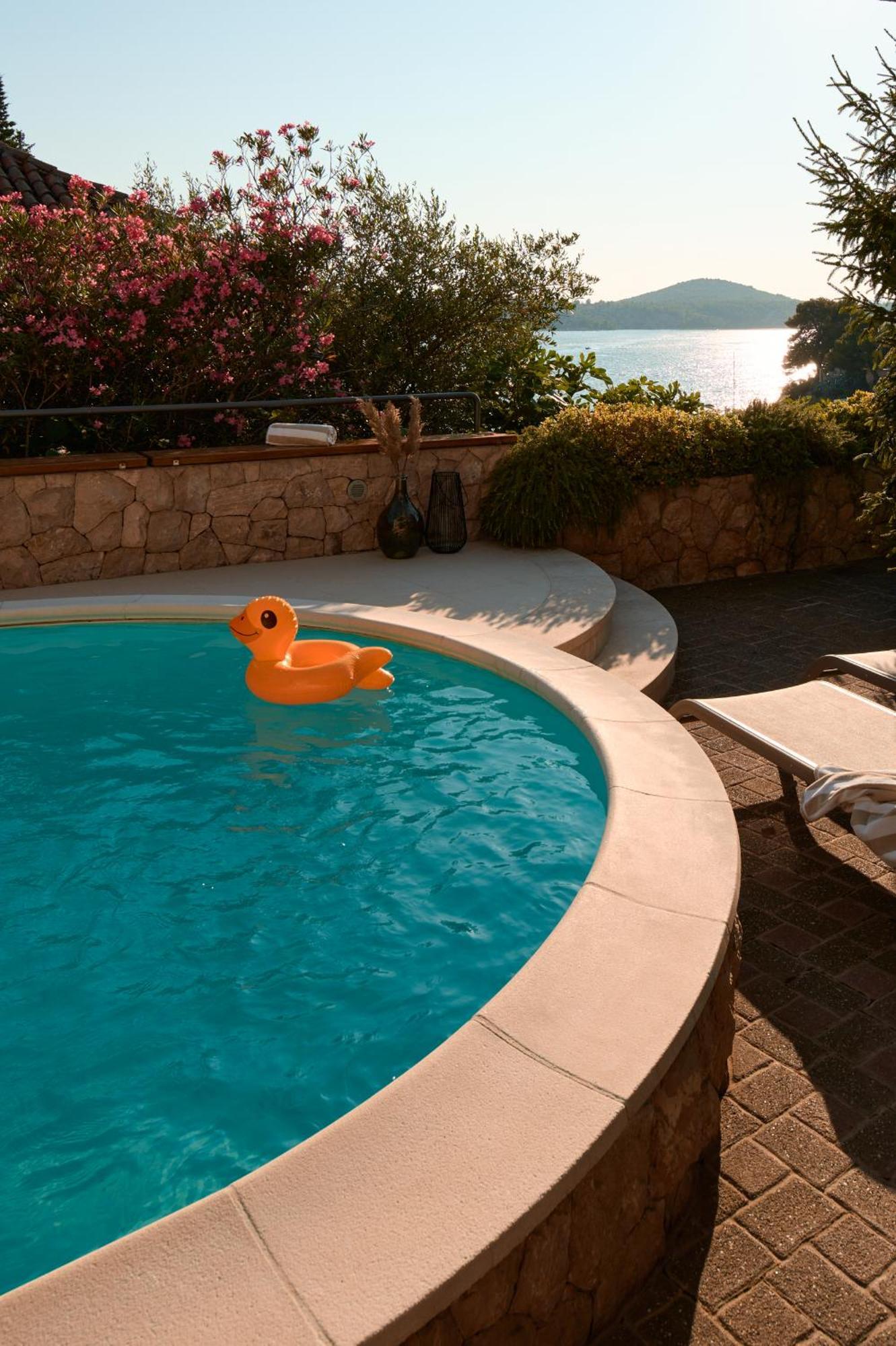 Luxurious City Retreat With Pool Sibenik Exterior photo